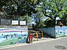 周辺：宝島幼稚園　350m　週3回の異年齢クラスで異なる学年の子供たちが同じカリキュラムを学び、週1回同年齢クラスで学びます。 