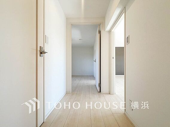 清潔感漂う廊下...