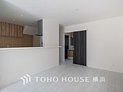 話に夢中になりすぎて、ついつい時を忘れてしまう。そんな束の間の幸せを感じさせてくれる場所。