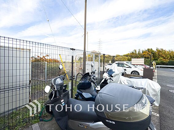 バイク置き場も...