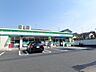 周辺：ファミリーマート 影取鉄砲宿店　750m　近くにあるとちょっとした買い物にも便利ですね。 