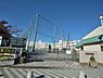 周辺：横浜市立西本郷小学校　950m　徒歩12分。小学校が近いのは子育てファミリーにもおすすめのポイント。 