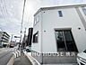 外観：生活利便に優れた住環境に立地し、ゆとりある生活が送れます。