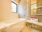 一日の疲れが癒される優雅な時間を堪能できるゆとりあるバスルームです。