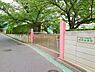 周辺：中野幼稚園　400m　園バスを使って様々な大きな公園に遠足へ出かけます。海の公園や八景島など子供達も大喜びです！ 