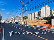 子育て環境、生活利便に優れた住環境に立地し、ゆとりある生活が送れます。（2026年1月撮影）