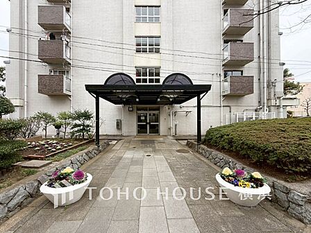 帰宅されるご家族や訪れる方を優しく迎え、安らぎに満ちた生活空間を予感させてくれます。