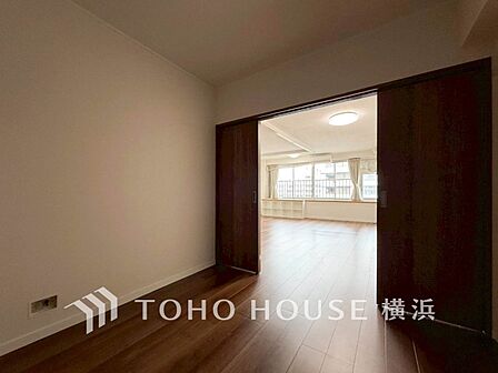 穏やかな寛ぎを届ける上質仕様のゆとりあるお部屋。心豊かにできるプライベート空間。