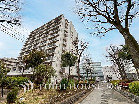 時間のゆとりと空間、爽やかな陽光がもたらす光と風を贅沢なまでに感じる暮らしが始まります。