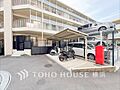 屋根付きの駐輪...