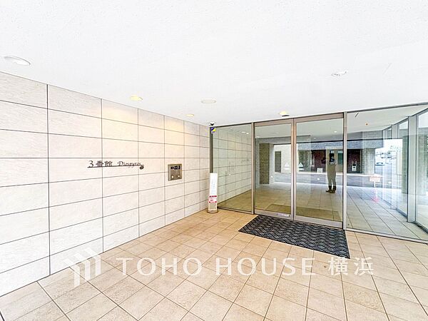 玄関を拡大表示