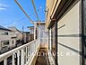 バルコニー：お部屋にも爽やかな風と暖かく柔らかな日差しが差し込み、毎日の暮らしを豊かに彩ります。