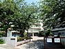 周辺：横浜市立大鳥中学校　1000m　徒歩13分。部活などで帰りが遅くなっても安心の距離感です。 
