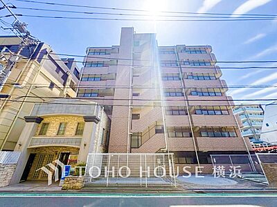 外観:流行に左右されず、将来にわたって価値が継続する「上質」な佇まい。 外観:流行に左右されず、将来にわたって価値が継続する「上質」な佇まい。