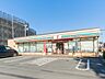 周辺：セブンイレブン横浜泉桂坂店　600m　オリジナルブランド商品やホットスナック・コーヒーも人気です。 