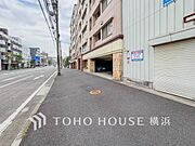 子育て環境、生活利便に優れた住環境に立地し、ゆとりある生活が送れます。