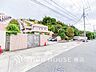 外観：生活利便に優れた住環境に立地し、ゆとりある生活が送れます。