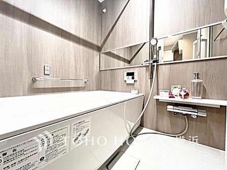 快適な使い心地とゆとりある空間が1日の疲れを解きほぐすバスルーム。