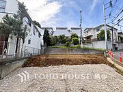 街並み全体のデザインへの拘りと充実した設備はきっとご満足いただける筈。（2026年5月撮影）