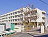 周辺：横浜市立篠原中学校　1000m　徒歩13分。部活などで帰りが遅くなっても安心の距離です。 