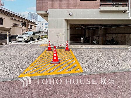 マンション内は清潔感があり、行き届いた管理体制がうかがえます。