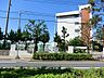 周辺：川崎市立塚越中学校　850m　徒歩11分。部活などで帰りが遅くなっても安心の距離です。 