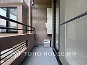 心地よい陽射しや暖かな風を楽しむことが出来るバルコニー。