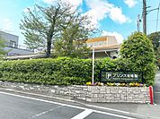 プリンス幼稚園　210m　豊かな自然の中で豊富な遊びや保育プログラムを通し、自主性、集中力、好奇心、表現力、五感を養います。 