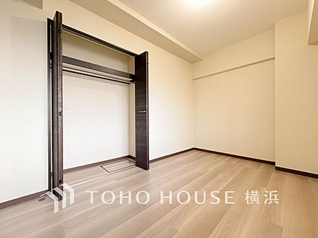 収納スペースもあり、生活しやすい居住スペースです。