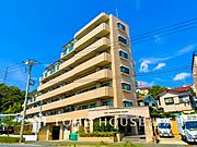子育て環境、生活利便に優れた住環境に立地し、ゆとりある生活が送れます。