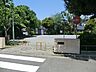 周辺：笹野台第三公園　140m　住宅街の十分な広さの公園です。公園の設備には水飲み・手洗い場があります。 