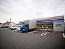 周辺：ローソン旭本村町店　550m　オリジナルブランド商品やホットスナック・コーヒーも人気です。 