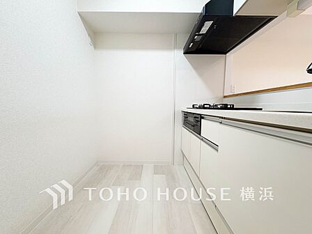 話に夢中になりすぎて、ついつい時を忘れてしまう。そんな束の間の幸せを感じさせてくれる場所。