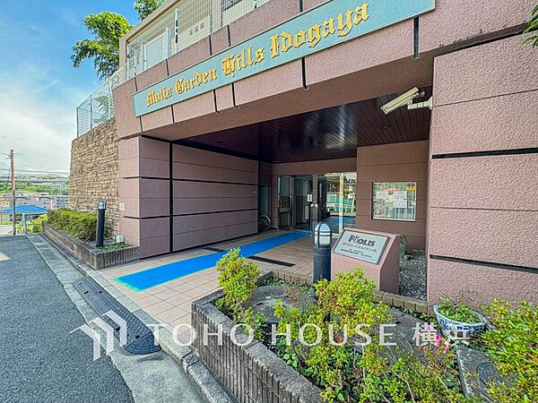 玄関を拡大表示