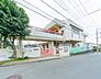 周辺：柏保育園　350m　広い園庭で、自由に伸び伸びとした保育を行う幼稚園。制服が無く、転園生に優しいスタイルも魅力の一つ。 