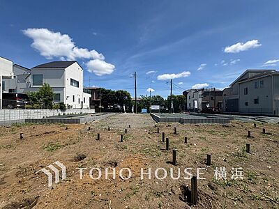 外観:街並み全体のデザインへの拘りと充実した設備はきっとご満足いただける筈。(2026年7月撮影) 外観:街並み全体のデザインへの拘りと充実した設備はきっとご満足いただける筈。(2026年7月撮影)