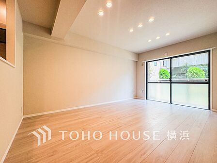 ここはみんなが集い、食事と楽しい会話が始まるスペース。