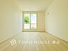 寝室：時を忘れて過ごす場所として過ごせるお部屋。