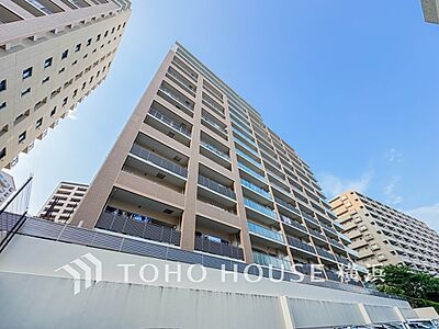 外観:爽やかな陽光がもたらす光と風を贅沢なまでに感じる暮らしが始まります。 外観:爽やかな陽光がもたらす光と風を贅沢なまでに感じる暮らしが始まります。