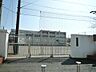 周辺：横浜市立稲荷台小学校　450m　徒歩8分。小学校が近いのは子育てファミリーにもおすすめのポイント。 