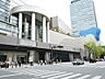 周辺：京急線・横浜市営地下鉄ブルーライン「上大岡」駅 　1600m　京急線「快特」停車駅。直通で横浜へ1駅・品川へ4駅。羽田空港へも快適アクセス。 