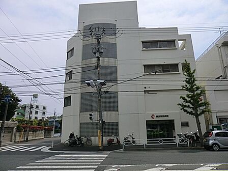 横浜東邦病院　1100m　整形外科・内科・眼科・糖尿病外来・泌尿器科・皮膚科・外科・神経内科と幅広く診療可能。   