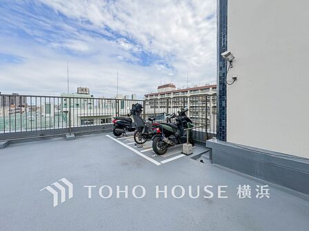 バイク置き場も完備してます。