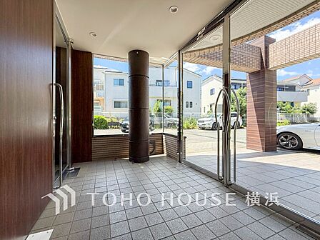 エントランスは毎日の行き帰りで使う大事な空間です。