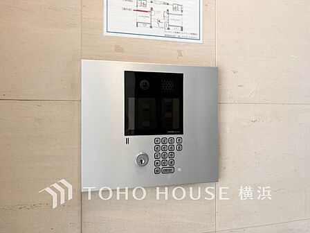 防犯が気になる方におすすめのオートロック付き、お子様がいらっしゃるご家庭にも安心の設備です。