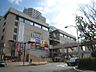 周辺：オーロラモール東戸塚 　1000m　休日はご家族連れなどで賑わう東戸塚駅前にある複合商業施設。普段のお買い物からグルメまで楽しめます。 