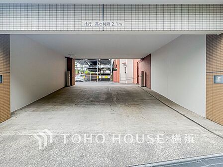 敷地内駐車場(空き状況はお問い合わせください)。