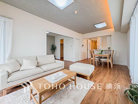 集いの場、憩いの場としての快適性を求めたやすらぎの空間です。