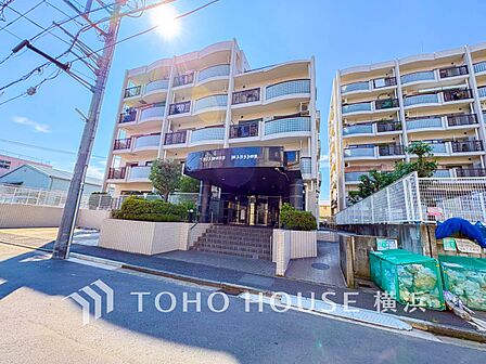 帰宅されるご家族や訪れる方を優しく迎え、安らぎに満ちた生活空間を予感させてくれます。