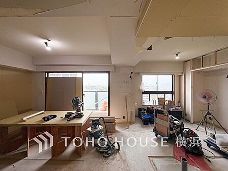 家族と過ごす時間を大切にしたい方にぴったりの明るくゆとりある住空間です。